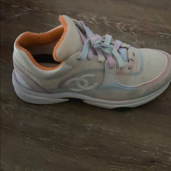 Don’t want them only wore for birthday weekend - Picture 2 of 4